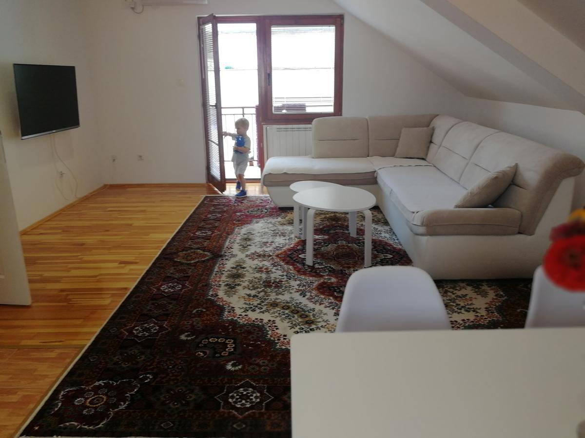 Apartman Dokovic Hotell Višegrad Exteriör bild